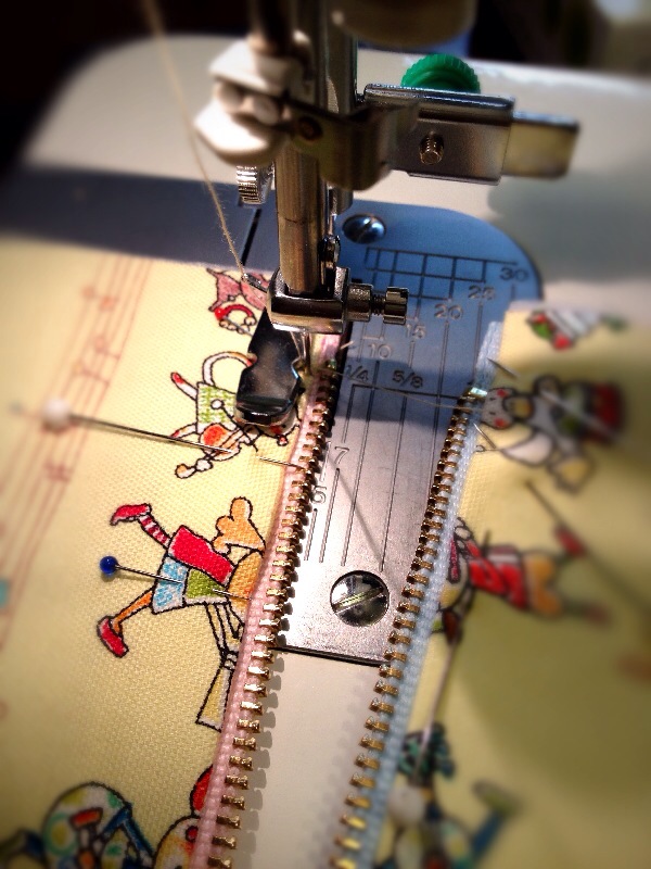 5-3.ファスナーを縫う