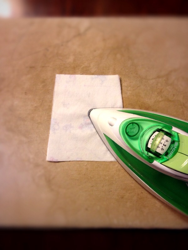 2-2.接着芯をはる