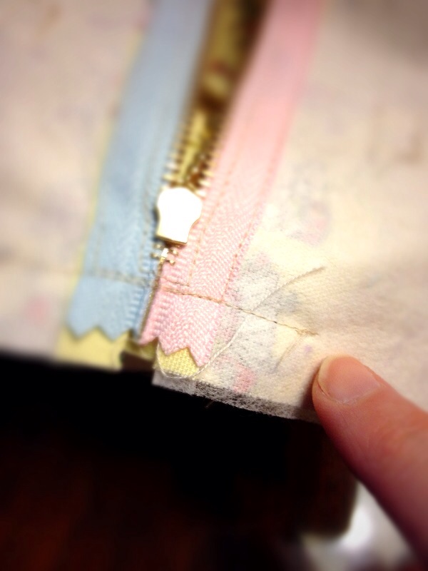 8-1.上下縫い止まりをカットする