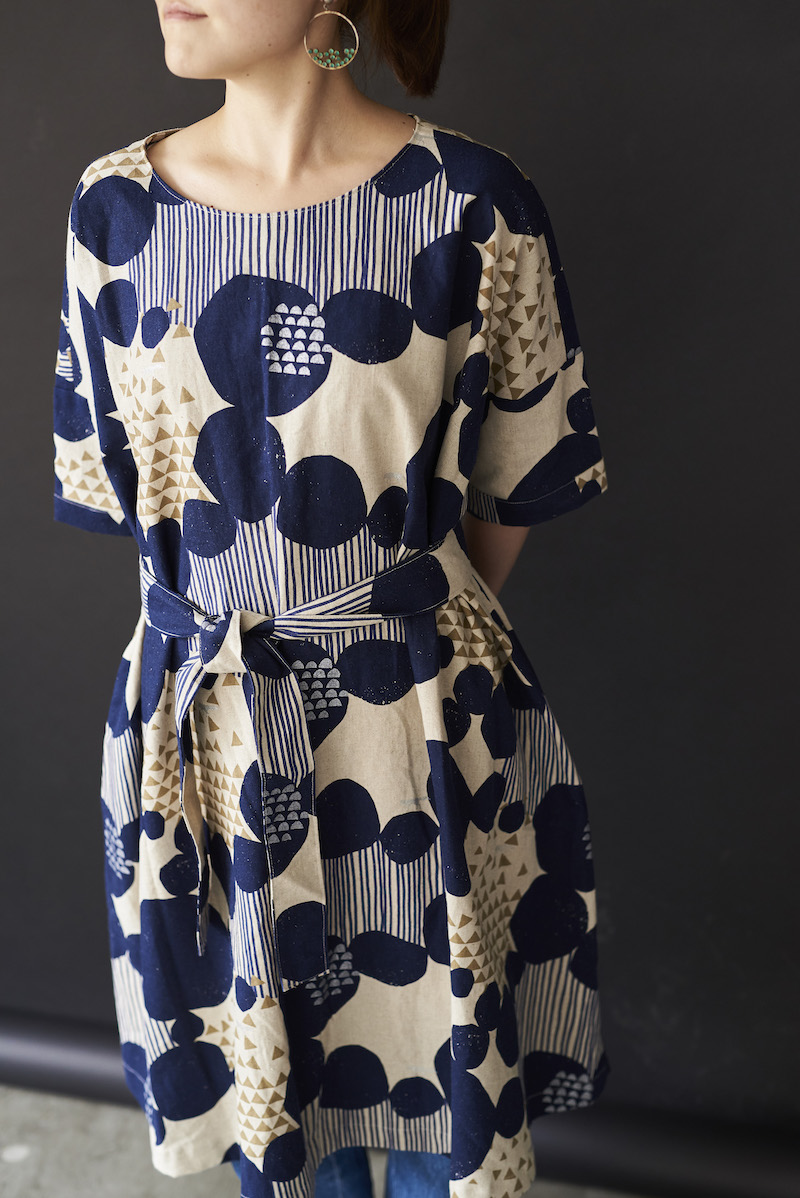 echino 2019/stoneの生地